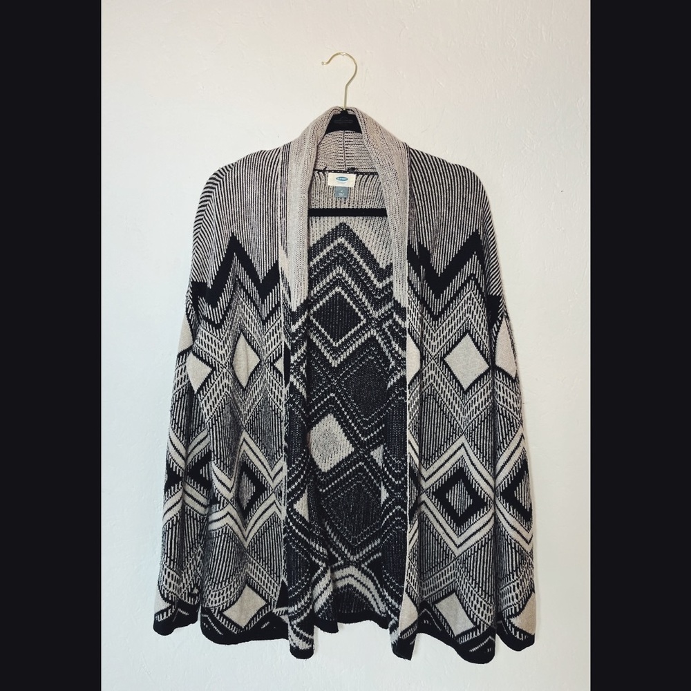 Old Navy • Black & White Aztec Sweater